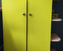 Продам двухъярусную кровать со шкафом