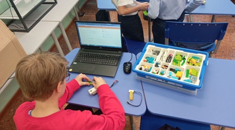 В школах могут появиться кружки технического творчества, которые будут вести БАЭСовцы