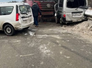 На выезде на бетонку произошло ДТП