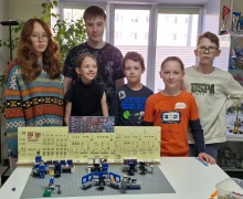 Воспитанники клуба инженерного творчества «Кубики» (город Каменск-Уральский) создали копию тренажёра блочного пункта управления БН-800