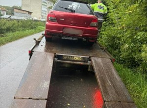 В рамках ОПМ Безопасная дорога сотрудниками ДПС был остановлен автомобиль Subaru под управлением водителя 1980 года рождения, который имел признаки алкогольного опьянения