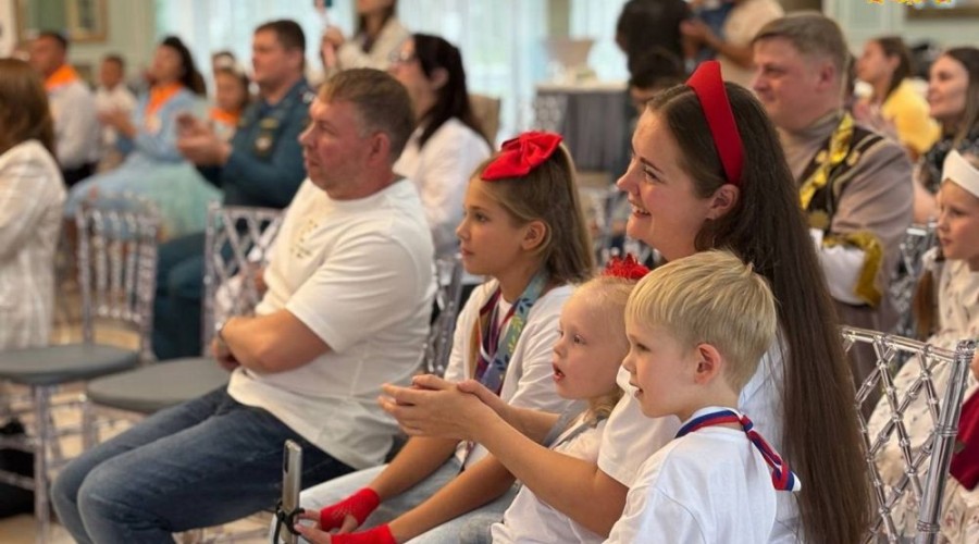 Финал регионального конкурса «Семья года» стартовал в Свердловской области