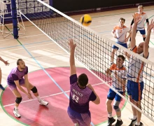 Вчера стартовал волейбольный турнир среди работников концерна