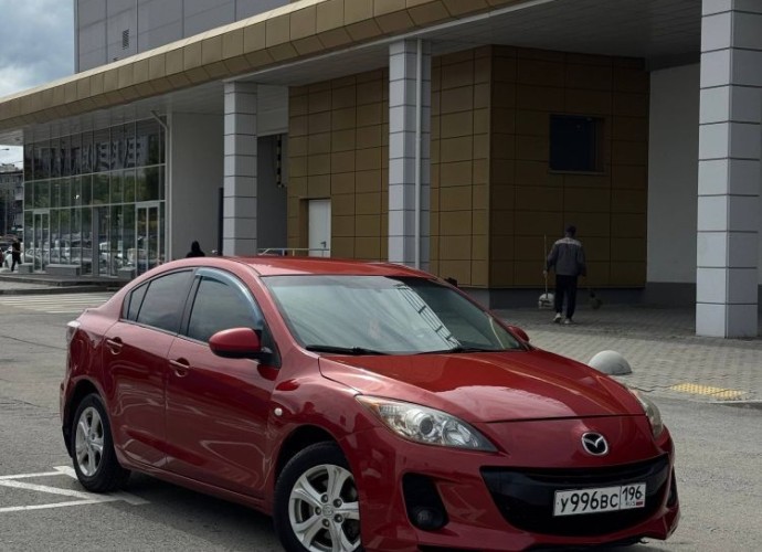Mazda 3, 2011