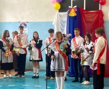 Последние звонки прозвенели сегодня в школах Белоярского муниципального округа