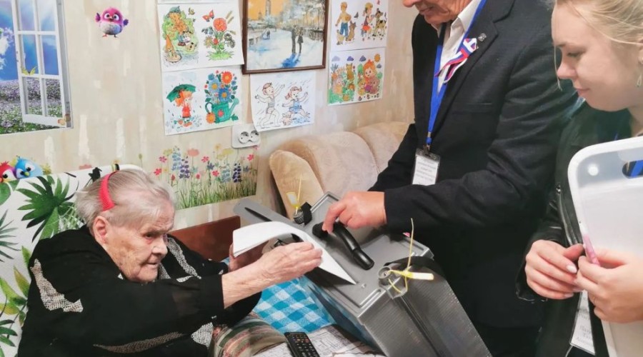 101-летняя жительница Заречного проголосовала на выборах
