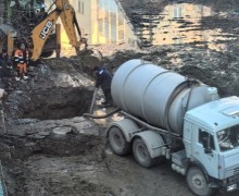 Коммунальная авария возле дома Ленинградская, 4 устранена