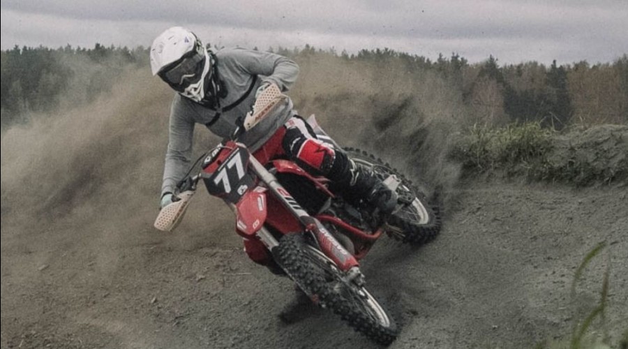 Зареченец стал бронзовым призёром Свердловской области по мотокроссу