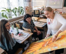 Для учителей школы №6 провели мастер-класс по живописи