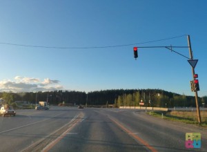 Внимание, водители, после перекрытия трассы изменился режим работы светофора