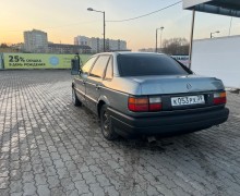 Volkswagen Passat, 1990
