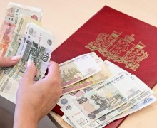 Свердловские власти почти на 7% увеличили прожиточный минимум