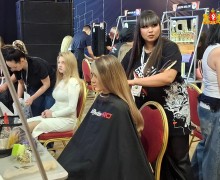 Лучшим парикмахером региона в 2026 году стала мастер из Екатеринбурга