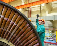 БН-800 работает на все