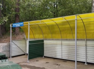 Управляющая компания ДЕЗ обновляет контейнерный площадки, которые находятся под их управлением