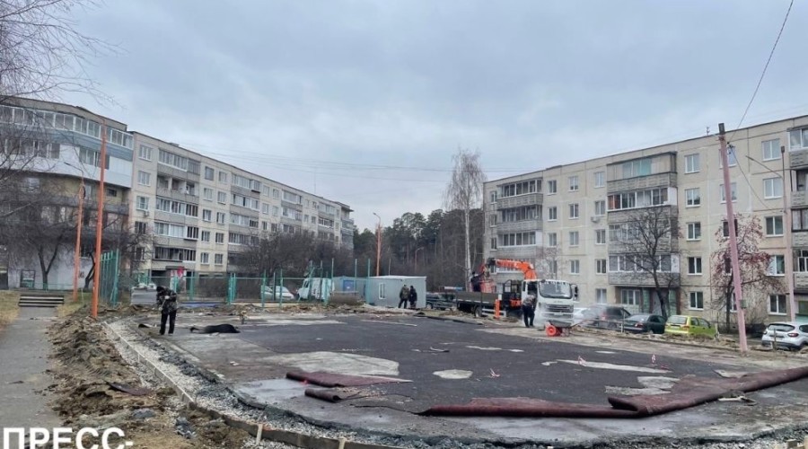 Демонтирован старый хоккейный корт по ул