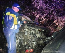 Опасный выезд на встречную полосу привел к травмированию пяти человек