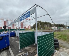 Управляющая компания ДЕЗ обновляет контейнерный площадки, которые находятся под их управлением