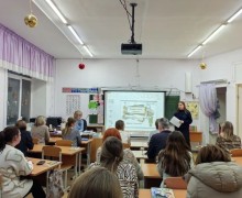 В ходе акции «Горка» инспекторы ГИБДД проводят беседы с родителями на школьных собраниях