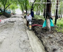 В Заречном продолжаются работы по благоустройству пешеходной зоны на улице Курчатова