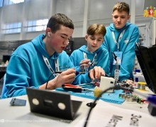 Юные изобретатели — участники Всероссийского конкурса детских изобретений «Инженеры транспорта» — презентовали свои проекты