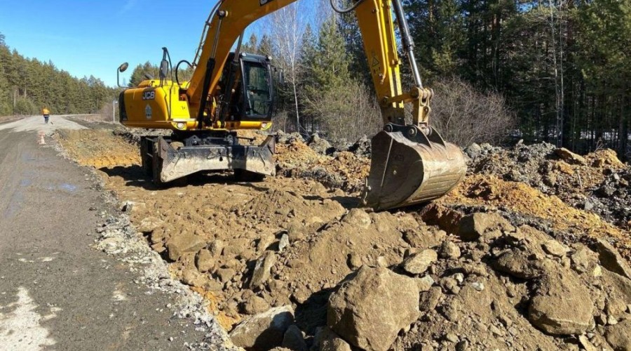 В Свердловской области ремонтируют дороги к девяти любимым местам отдыха уральцев