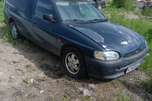 Ford Escort, 2001