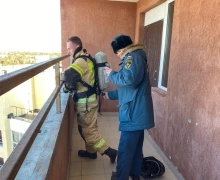 Пожарные состязались, кто быстрее добежит до 18-го этажа