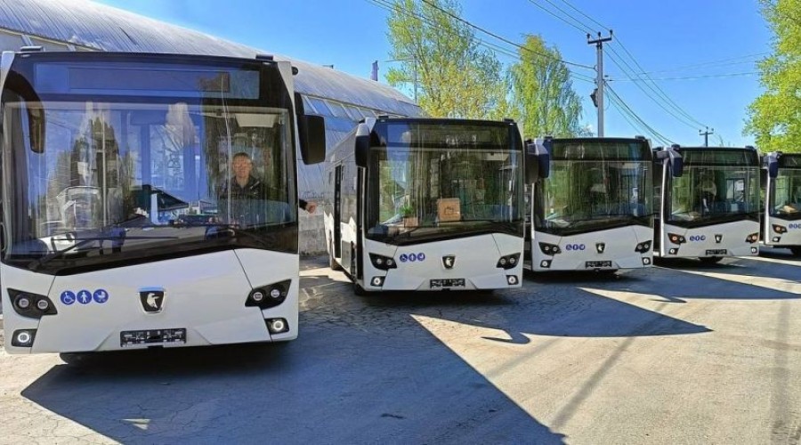 Денис Паслер утвердил планы обновления общественного транспорта в муниципалитетах до 2030 года