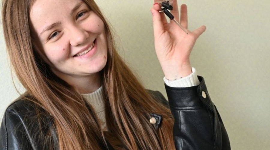 В Заречном 145 детей-сирот празднуют новоселье — сегодня они получили ключи от квартир