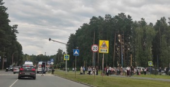 Серьёзное ДТП на пешеходном переходе у «Галактики»