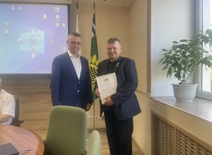 Вице-губернатор Свердловской области отметил заслуги зареченского активиста