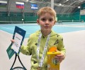 Теннисист из Заречного одержал победу на турнире Open Kids Tour в Тюмени