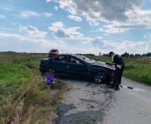 Смертельная авария в Белоярском районе: водитель BMW погиб при опрокидывании