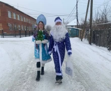 Студенты БМТ дарят праздничное настроение тем, кто на страже нашего здоровья!