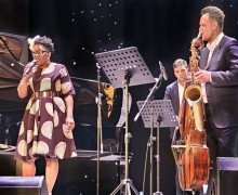 Афро-американский вокал и русский квартет создают музыкальную магию!