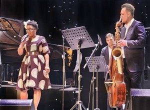 Афро-американский вокал и русский квартет создают музыкальную магию!