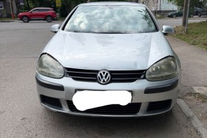 Volkswagen Golf, 2004
