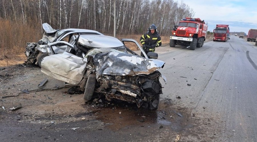 Вчера на трассе Екатеринбург-Тюмень между Белоярским и Богдановичем в ДТП погибли 2 человека
