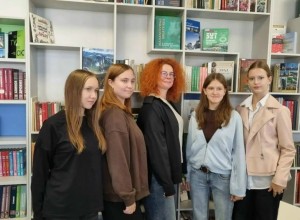 Зареченская писательница Наталья Бакирова встретилась со школьниками в обновлённом библиотечном центре