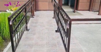 В Заречном продолжают создавать доступную среду