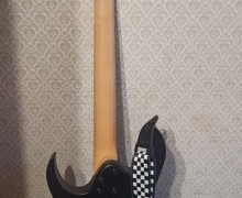 Продам акустическую гитару