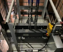 Специалисты ООО Финлифт наглядно показали почему нужно менять лифты