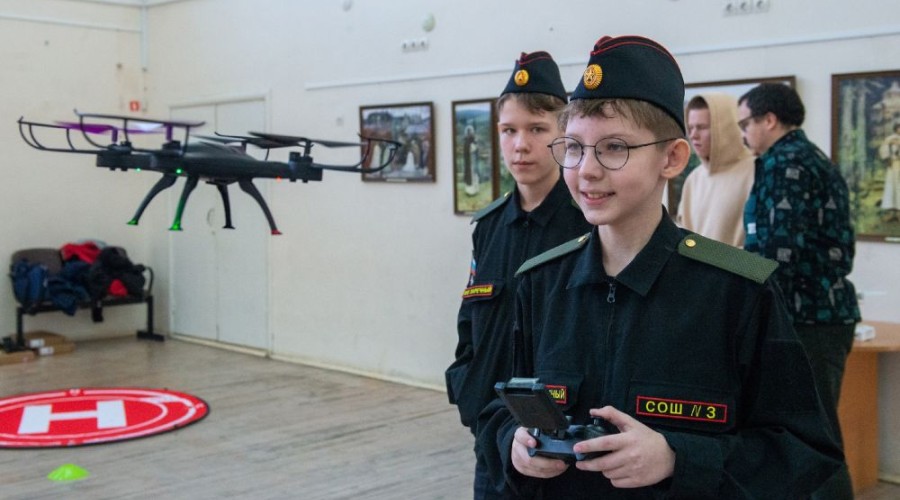 В седьмой школе сейчас проходит патриотическая игра Зарница 20