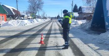 В Мезенском на пешеходном переходе сбили школьницу