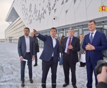 Губернатор Евгений Куйвашев презентовал министру спорта, президенту Олимпийского Комитета России Михаилу Дегтярёву Дворец водных видов спорта, а также кампус Уральского федерального университета