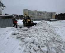 Организована механизированная уборка придомовых территорий