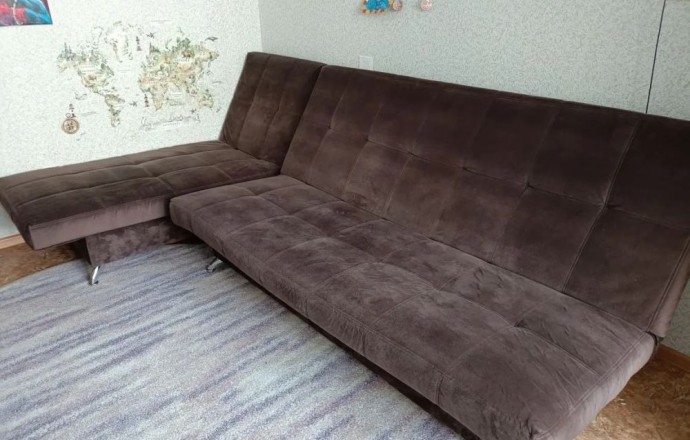 Продам диван с оттоманкой «Финка-2»