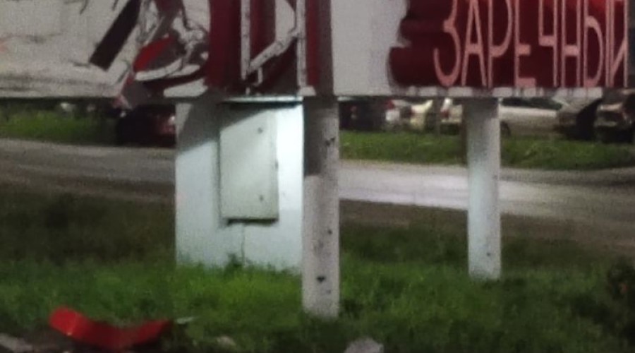 Покалеченную в ДТП стелу скоро восстановят - за счёт виновника аварии